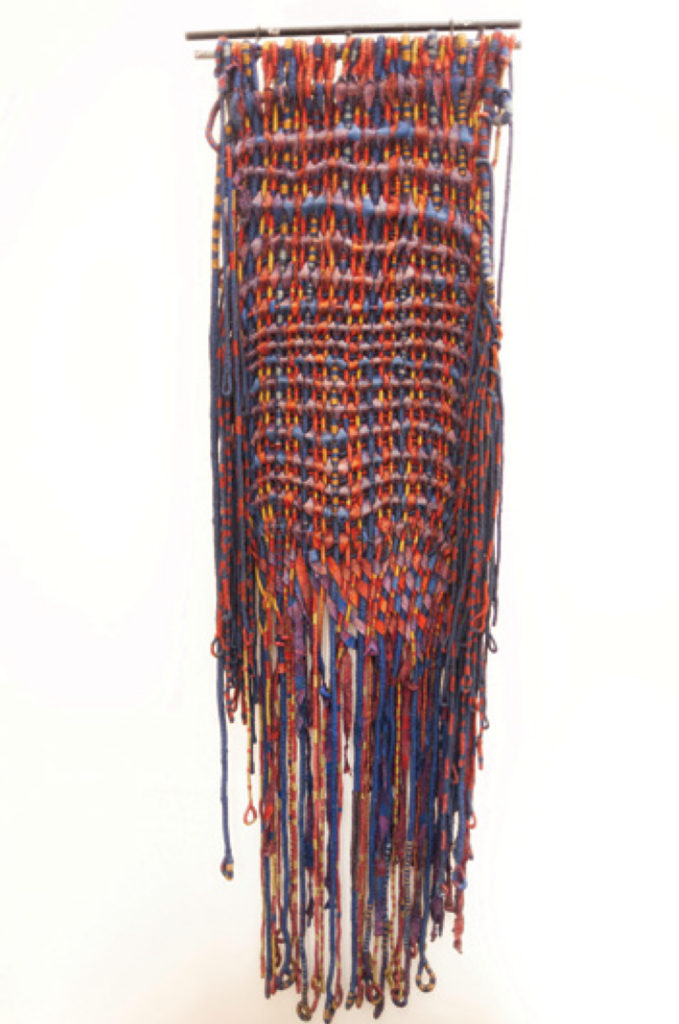 Borrar la frontera entre artesanía y arte mezcla estilos para crear nuevos significados. 