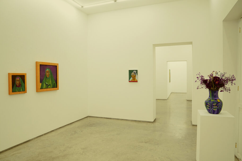 Pinturas de Alejandra Valera en la Galería Enrique Guerrero.