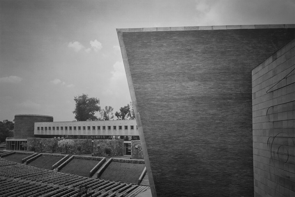 Foto  vintage de la UNAM 