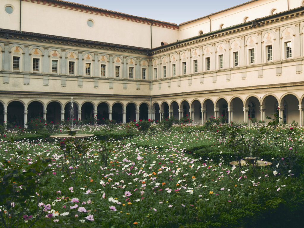 El motivo flora de Gucci en una instalación real.