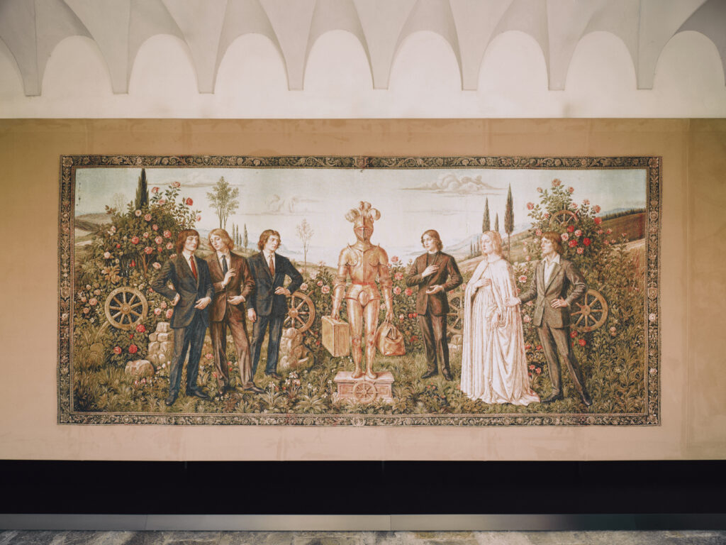 Fundada en Florencia, Italia, en 1921, Gucci es una de las principales marcas de lujo del mundo.