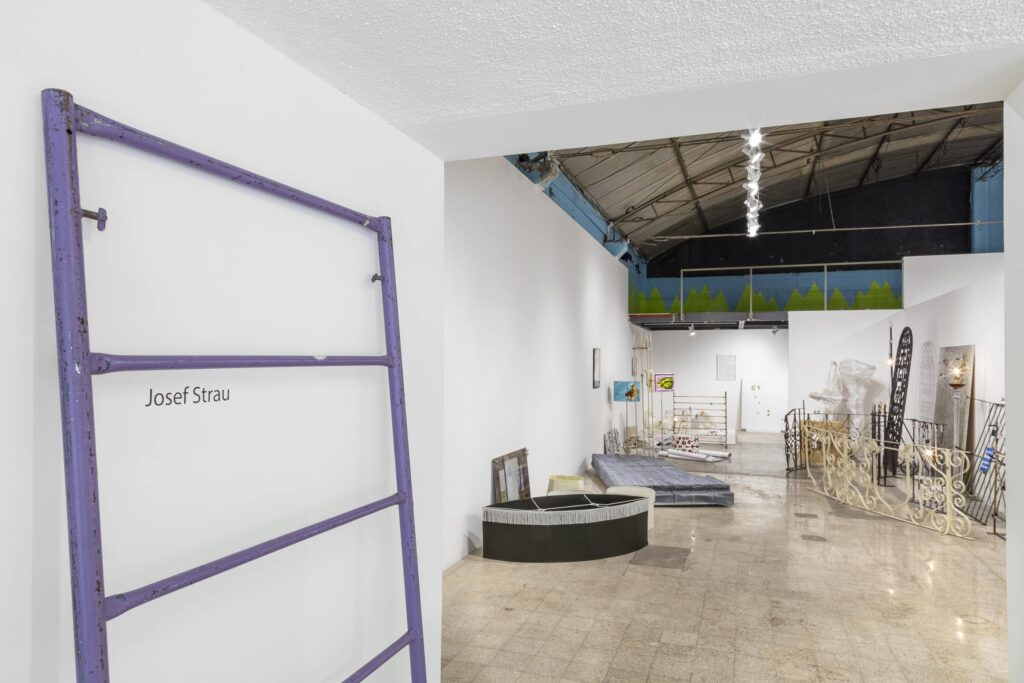 Vista de Storage, de Josef Strau, en Gaga Ciudad de México.
