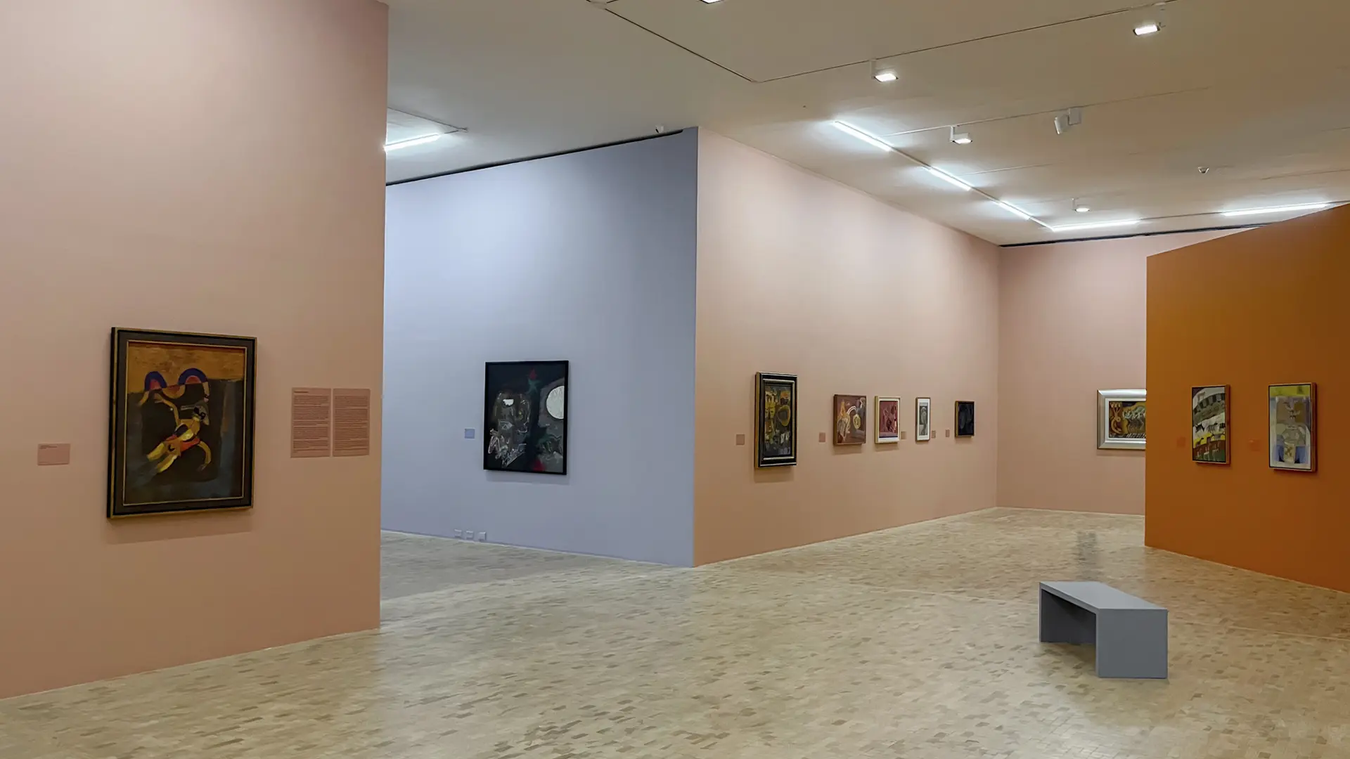 Vista de Tamayo, Nieto, Toledo. Los años en París, exposición que explora el impacto de la capital francesa en la obra de los tres artistas oaxaqueños.