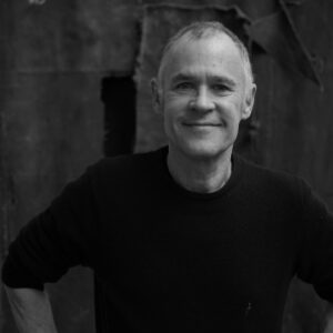 Retrato de Simon Callery publicado junto a su perfil en la ficha de la exposición.
