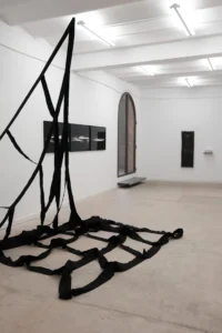 Imagen de Ejercicios de permanencia. María Elena Pombo; Miguel Braceli. Fuente: Sorondo Projects.