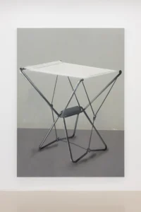 Imagen de Hay un vencejo volando dentro. Julia Santa Olalla. Fuente: F2 Galería.