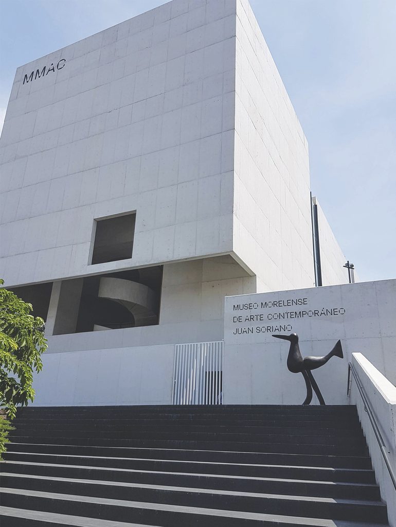 The Juan Soriano Museum of Contemporary Art of Morelos (MMAC) in Cuernavaca houses a collection of 150 large-format, large-scale sculptures created by Mexican artist Juan Soriano, as well as more than 1,000 works, including oil paintings, prints, tapestries, and ceramics.