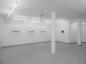 Vista de sala de Galería Adora Calvo.